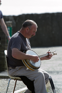 Musiker auf der Besucherterasse |  Musician on the visitors terrace